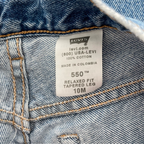 ❌SOLD❌ Vintage Levi’s 550 Relaxed Fit Tapered Leg Medium Blue | Size 30” / 10 - Picture 4 of 5